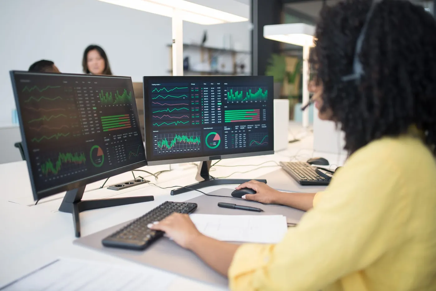 How to Become a Financial Analyst