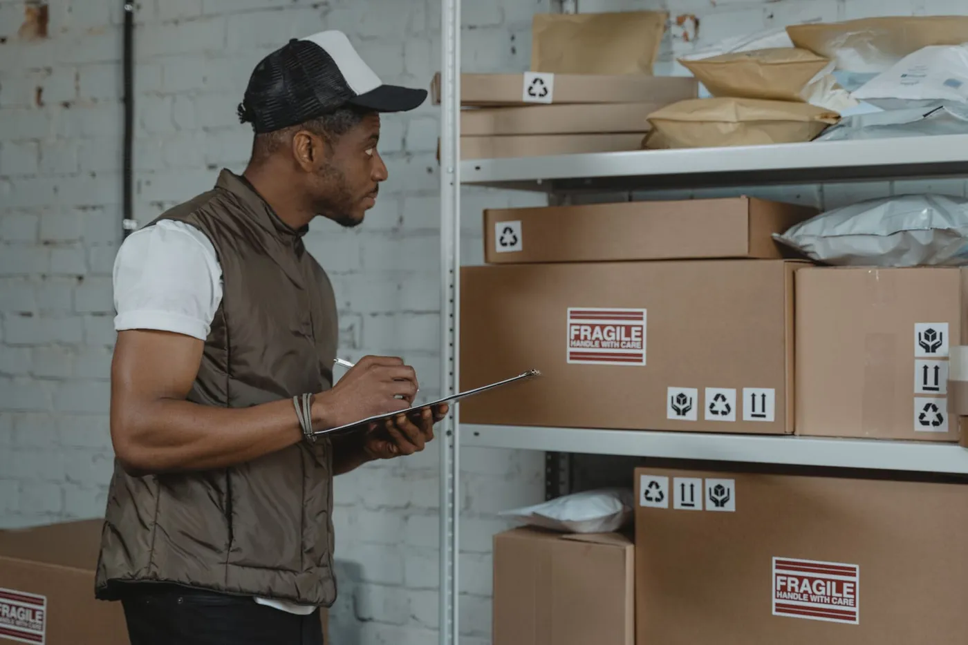 Associate's in Supply Chain Management Programs